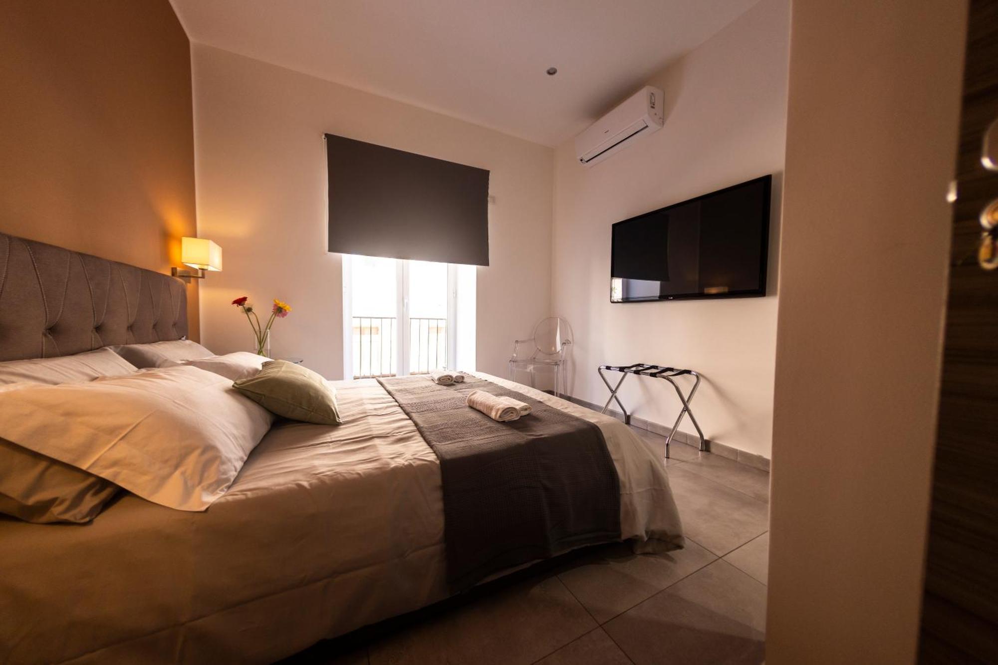 Sant'Agostino Boutique Rooms Palermo Ngoại thất bức ảnh